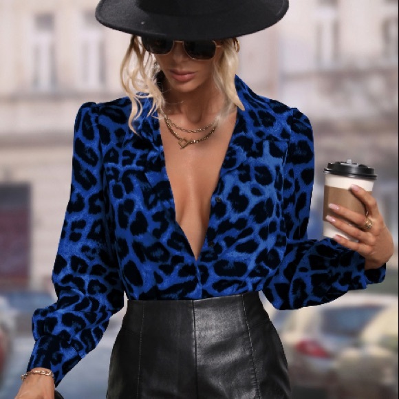 Diane Von Furstenberg Long Sleeve Chiffon Blouse in Cobalt Blue Leopard Print - Picture 1 of 9
